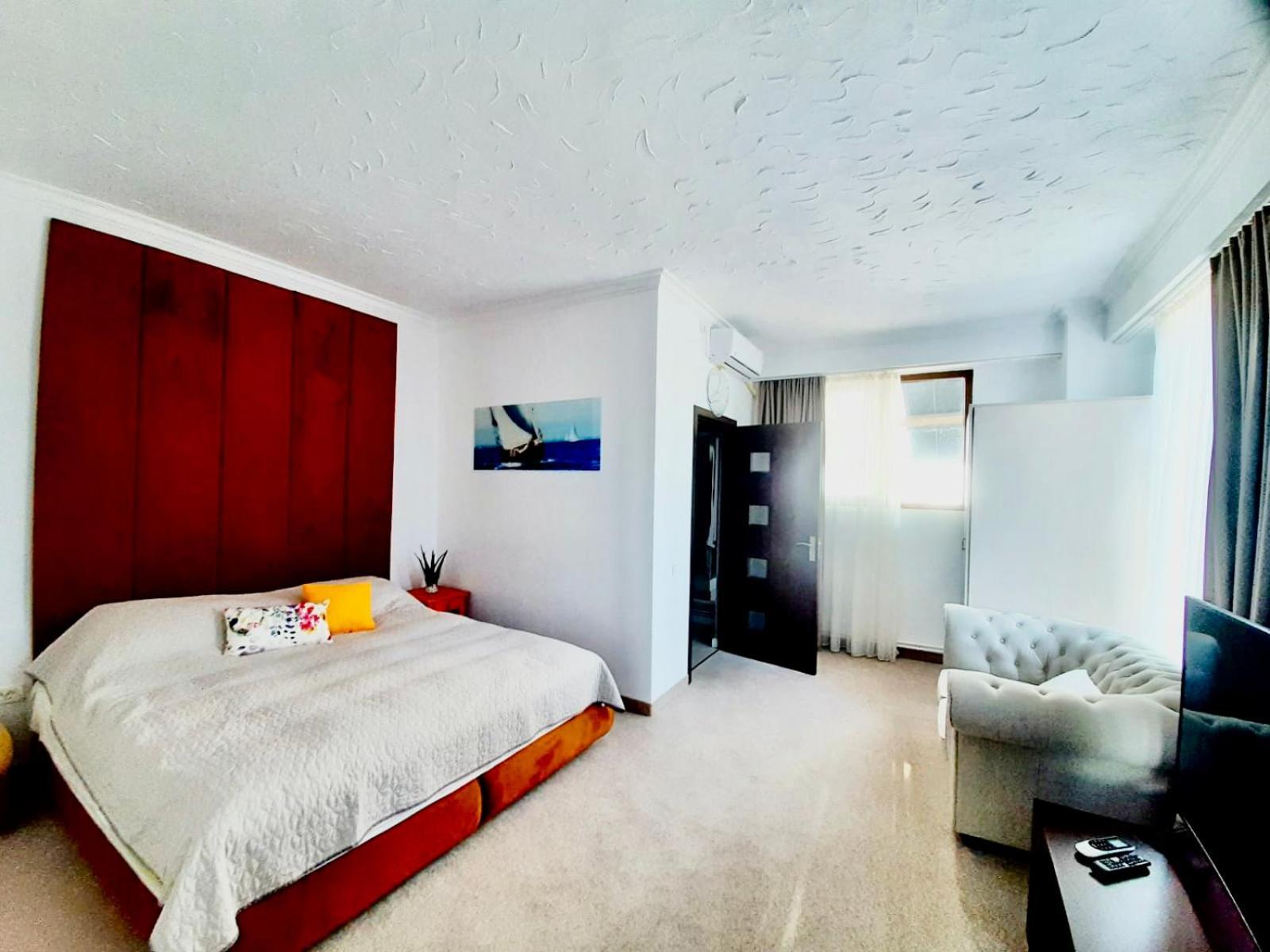 Vila Miluna Mamaia Exteriör bild
