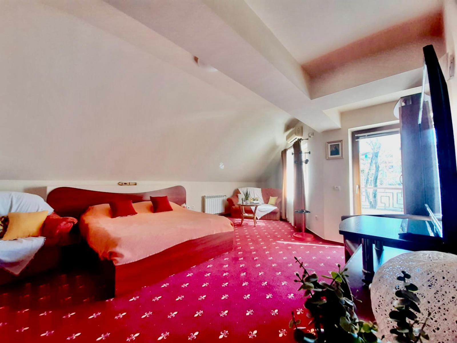 Vila Miluna Mamaia Exteriör bild