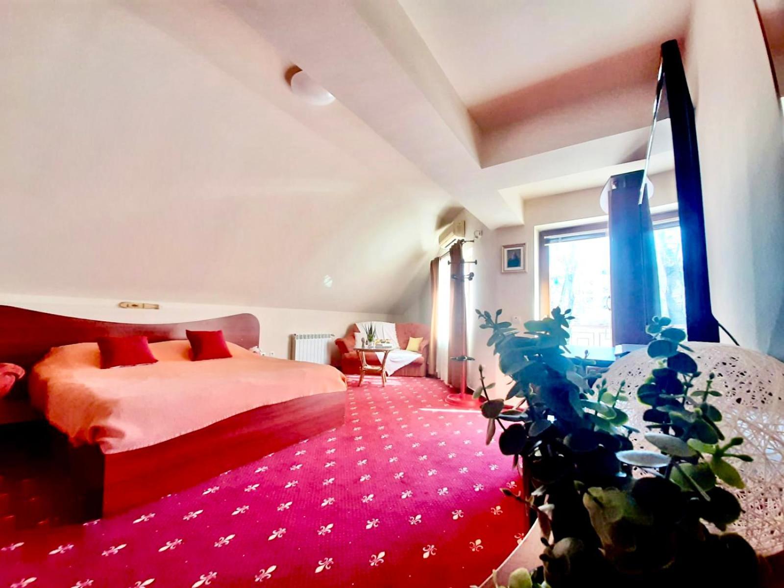 Vila Miluna Mamaia Exteriör bild